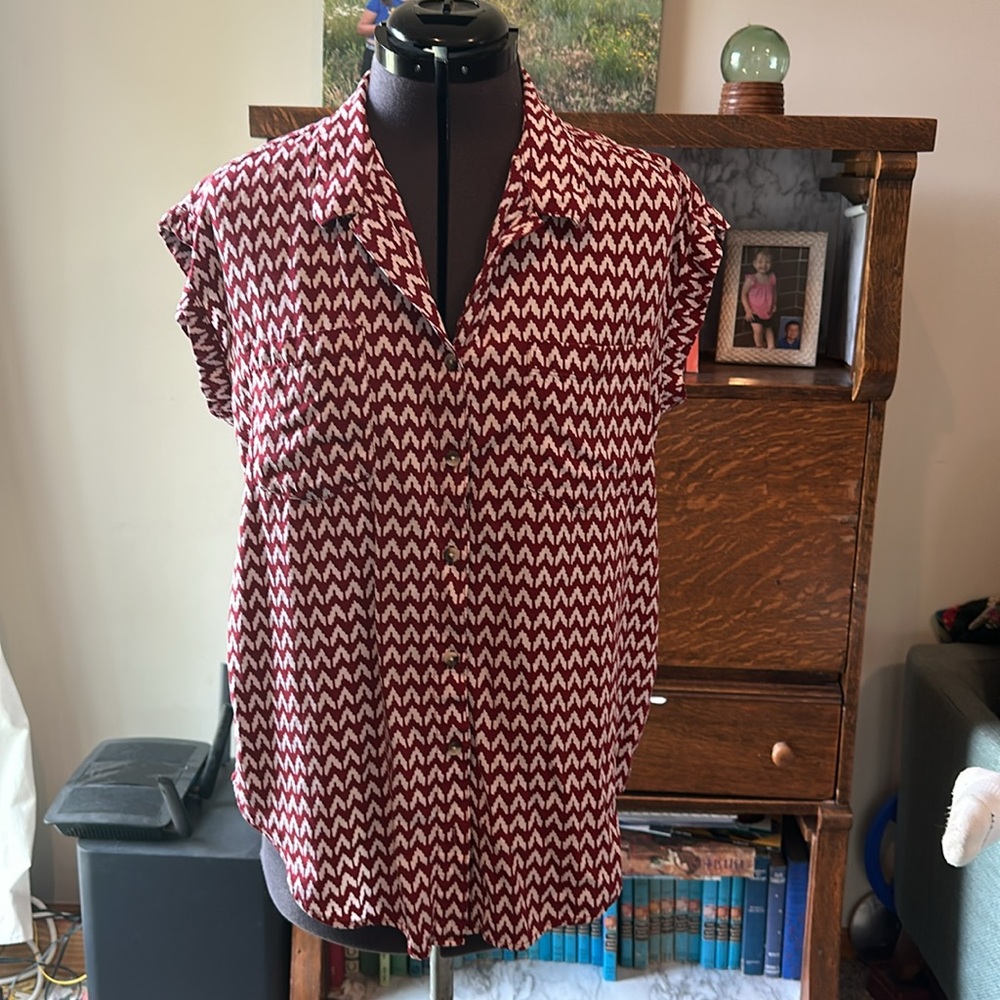 Jachs Girlfriend Ladies' Short Sleeve Blouse Red & White Geometric Print